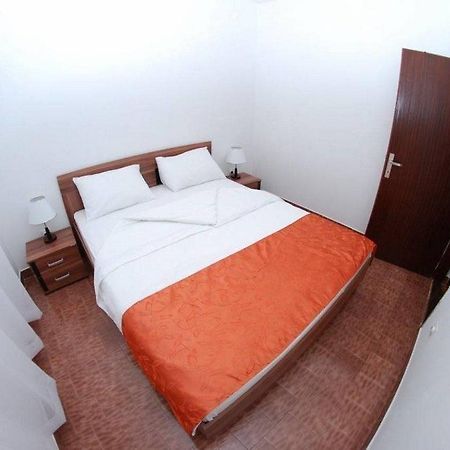 Guest House Elena Свети-Стефан Экстерьер фото